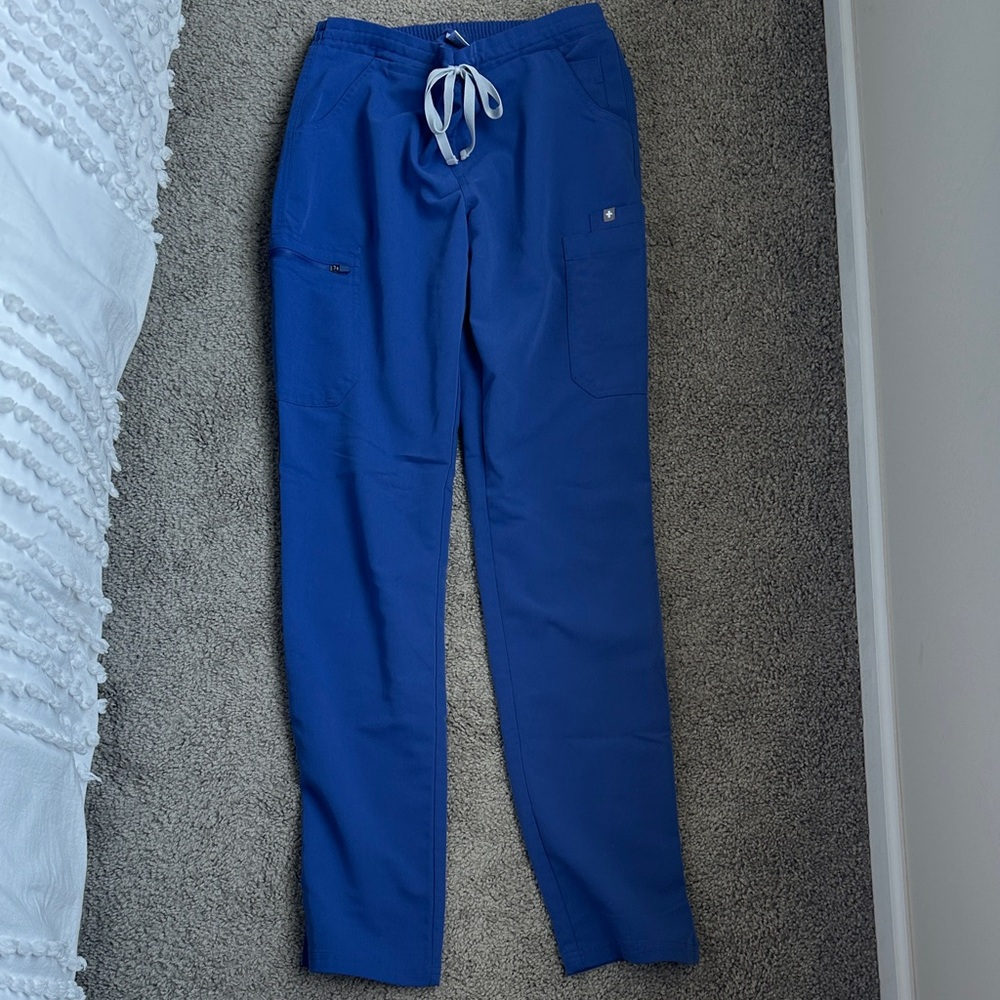 Figs- Yola skinny scrub pants color “denim”- S/T